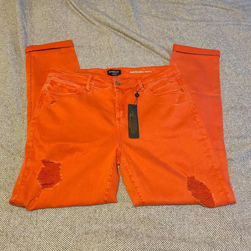 NWT BeBe Heartbreaker skinny crop jeans